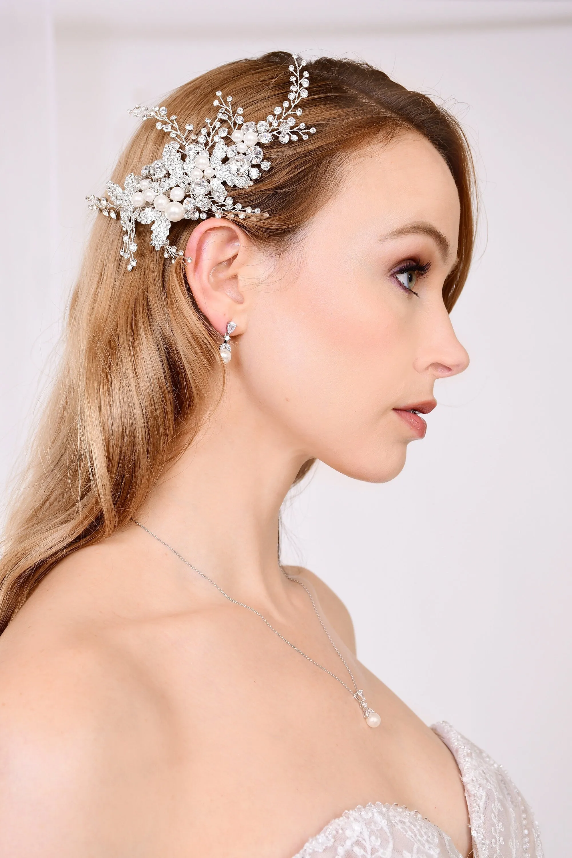 Alina Pearl Clip